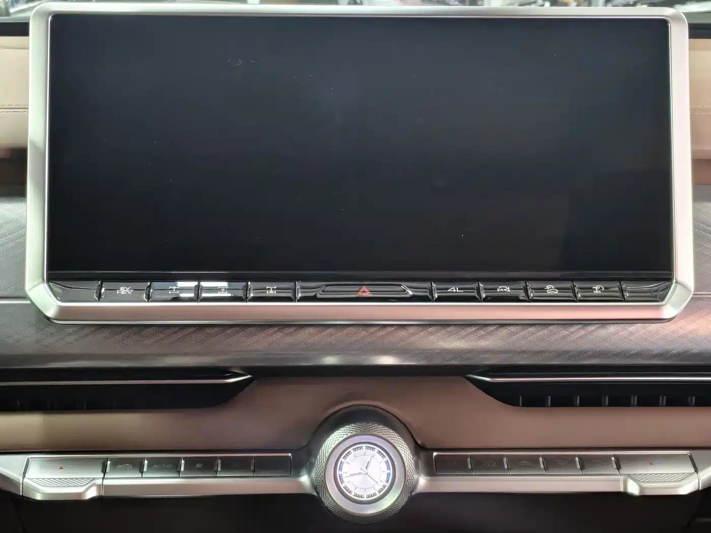 Tank 700 New Energy 2024 Hi4-T Extreme Edition фото 15