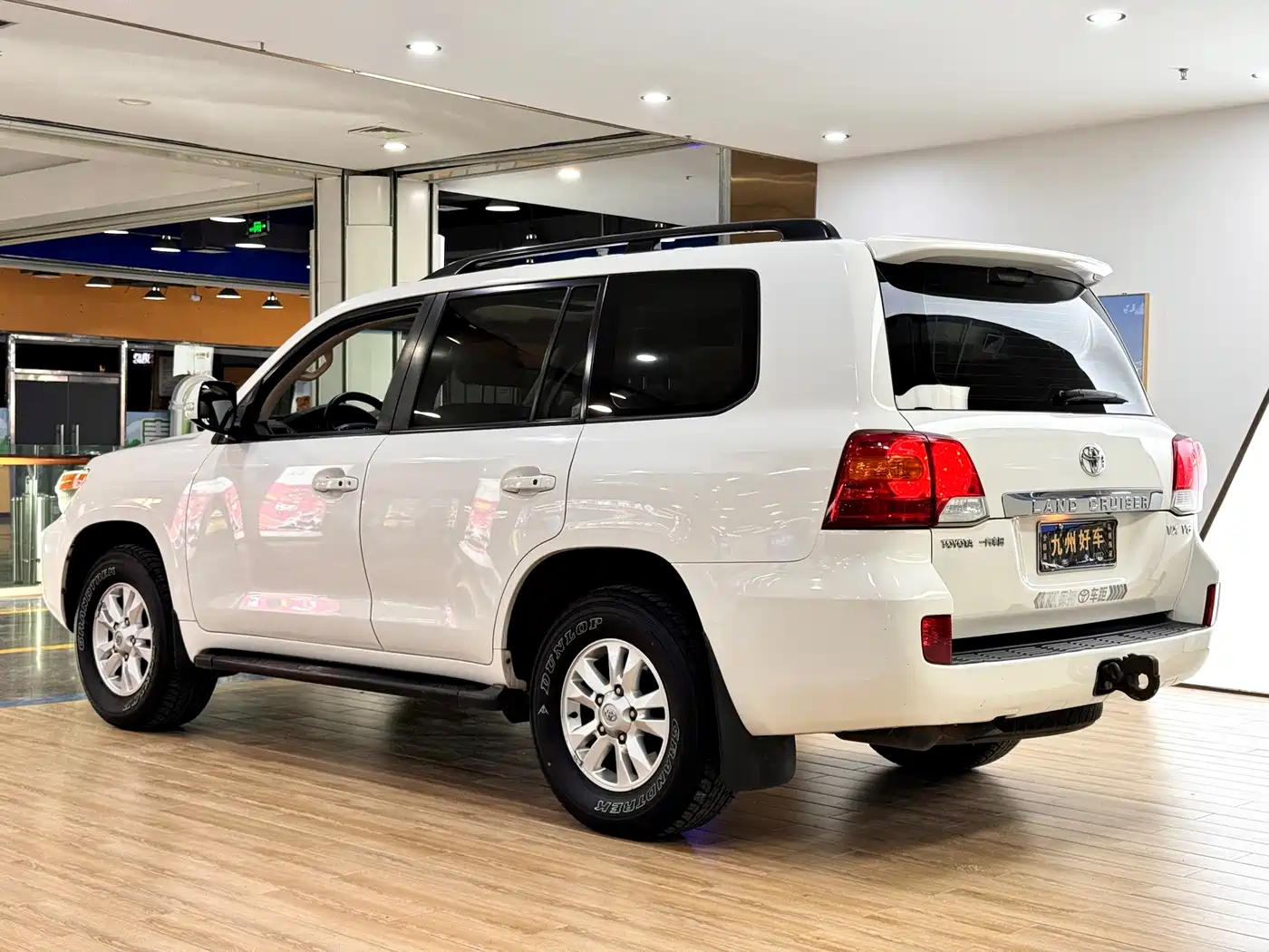 Toyota Land Cruiser 2012 4.0L Automatic VX фото 5
