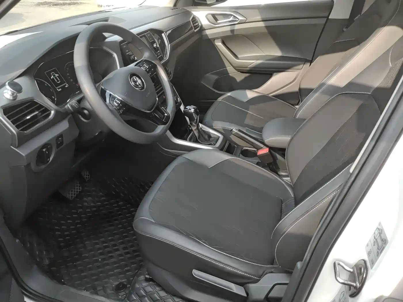 Volkswagen T-Cross 2019 280TSI DSG Comfort Edition фото 6