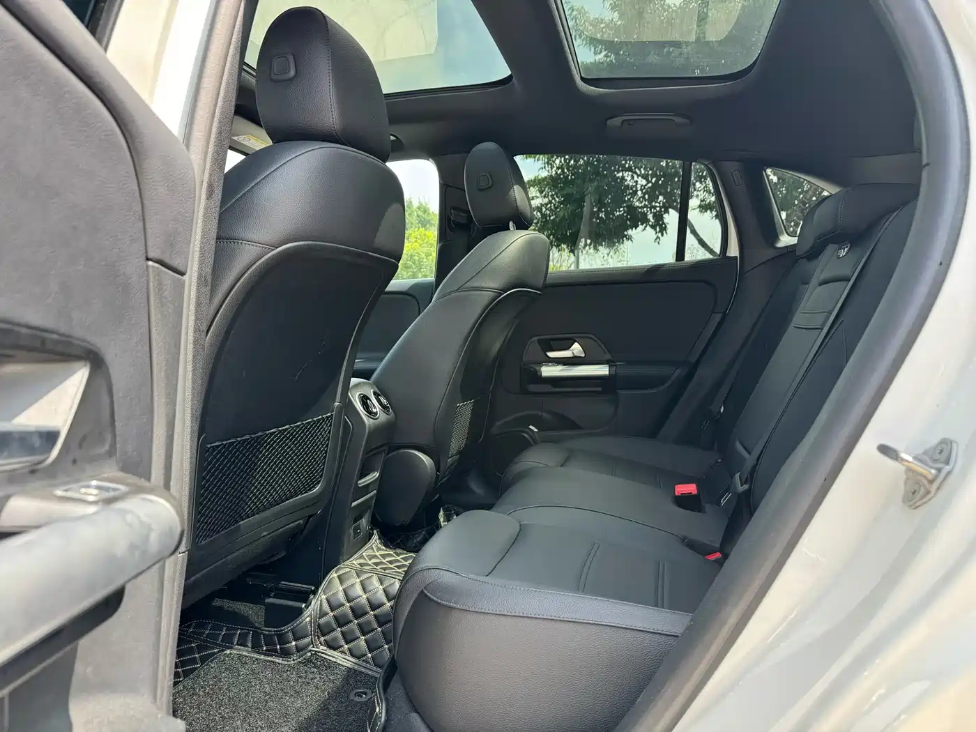 Mercedes-Benz GLA, миниатюра 10