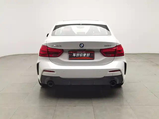 BMW 1 Series 2021 125i M Sport Black Night Edition — фото 4