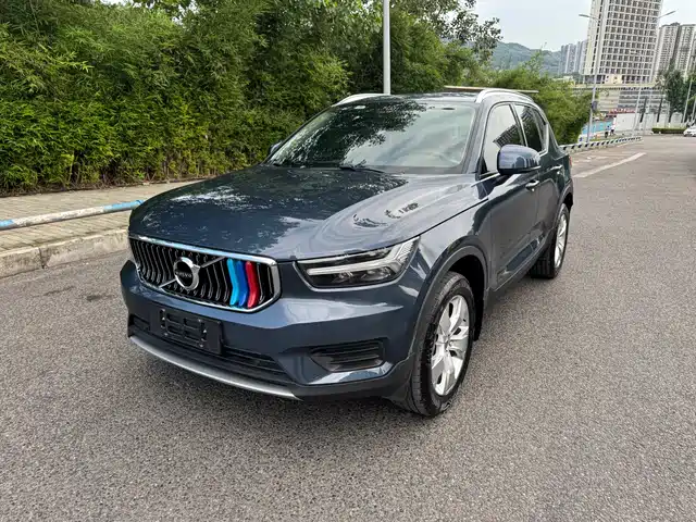 Volvo XC40 2022 Model T4 AWD Smart Drive Fashion Edition