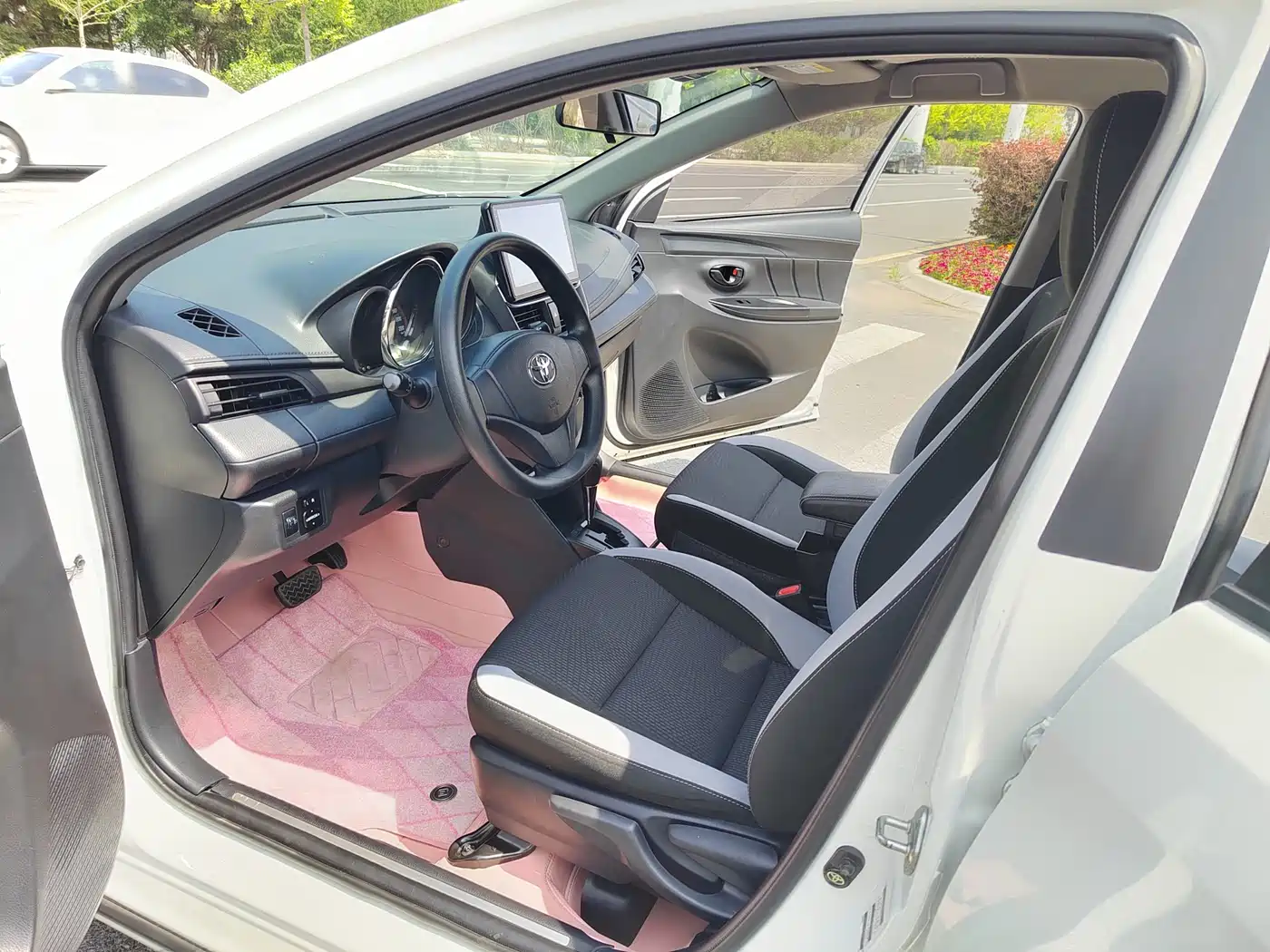 Toyota YARiS L Zhi Xuan 2021 1.5L CVT Leading Edition фото 10