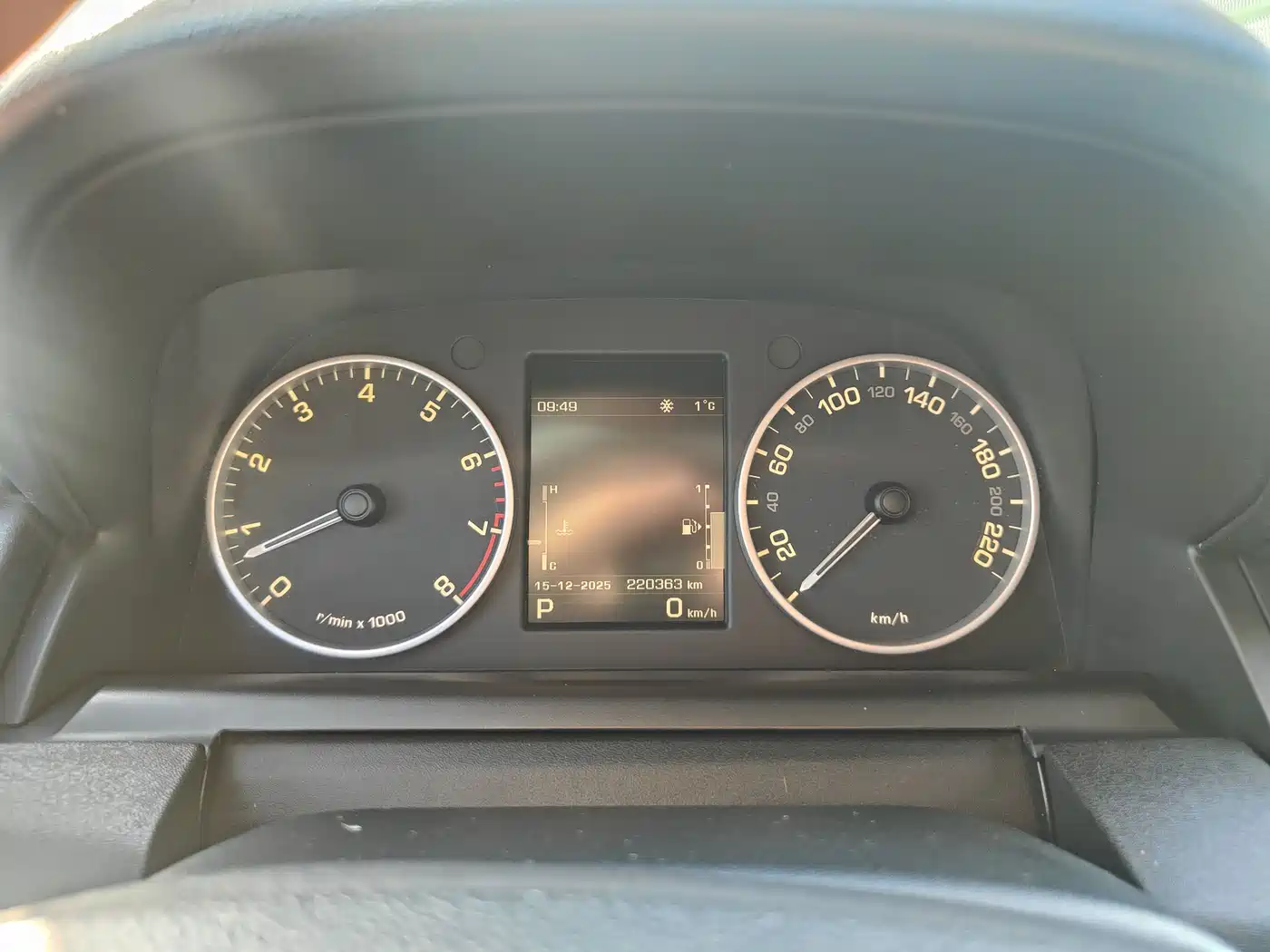 Land Rover Discovery 2012 5.0 V8 HSE фото 14