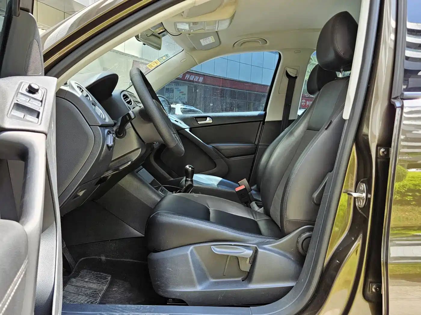 Volkswagen Tiguan 2013 1.8TSI Manual 2WD Trend Edition фото 5