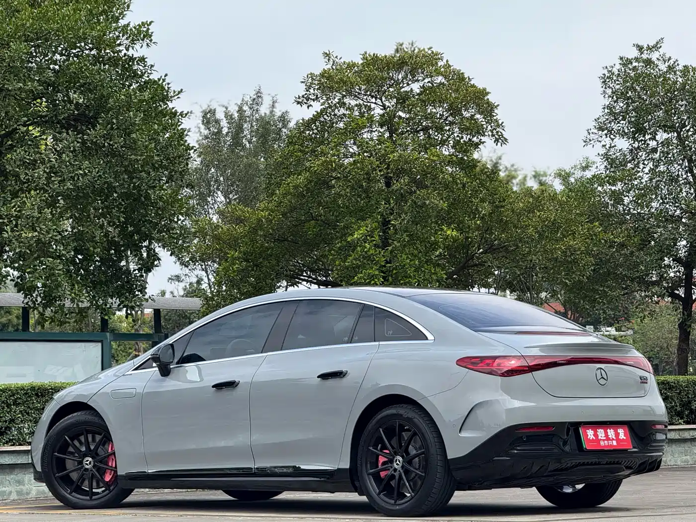 Mercedes-Benz EQE 2022 350 Pioneer Edition фото 6