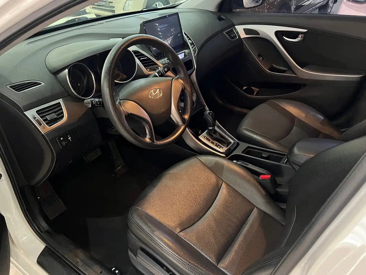 Hyundai Langdong 2015 1.6L Auto Premium фото 7
