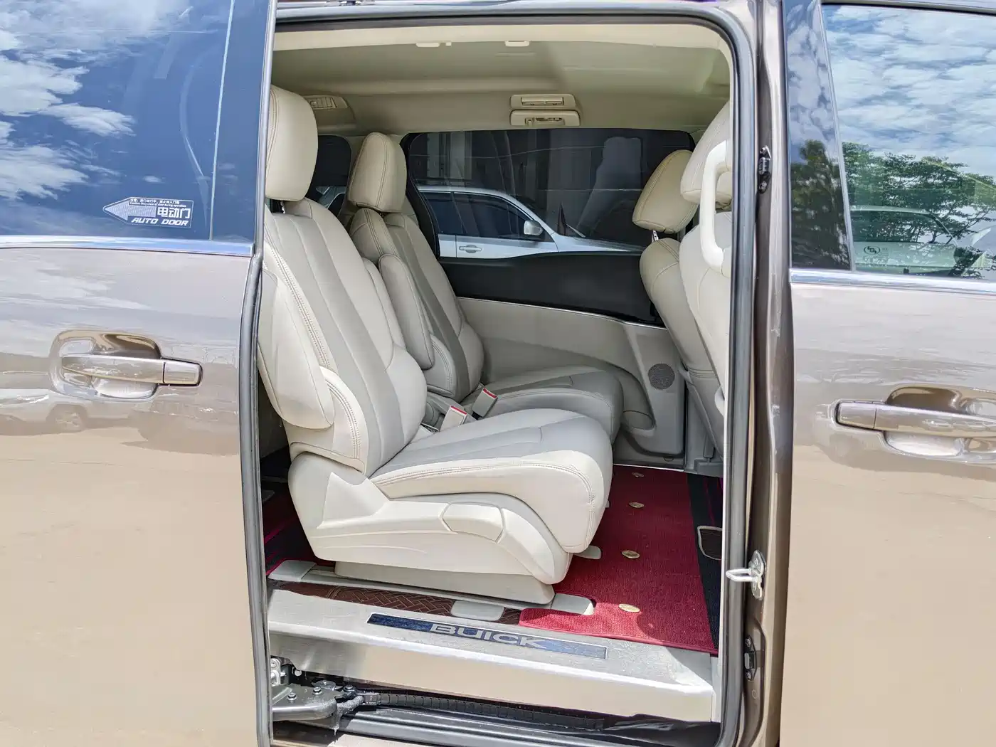 Buick GL8 2021 Land Business Class 652T Comfort фото 11