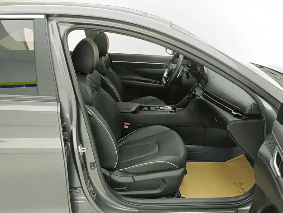 Hyundai Mistra 2021 2021 270TGDi DCT TOP Flagship