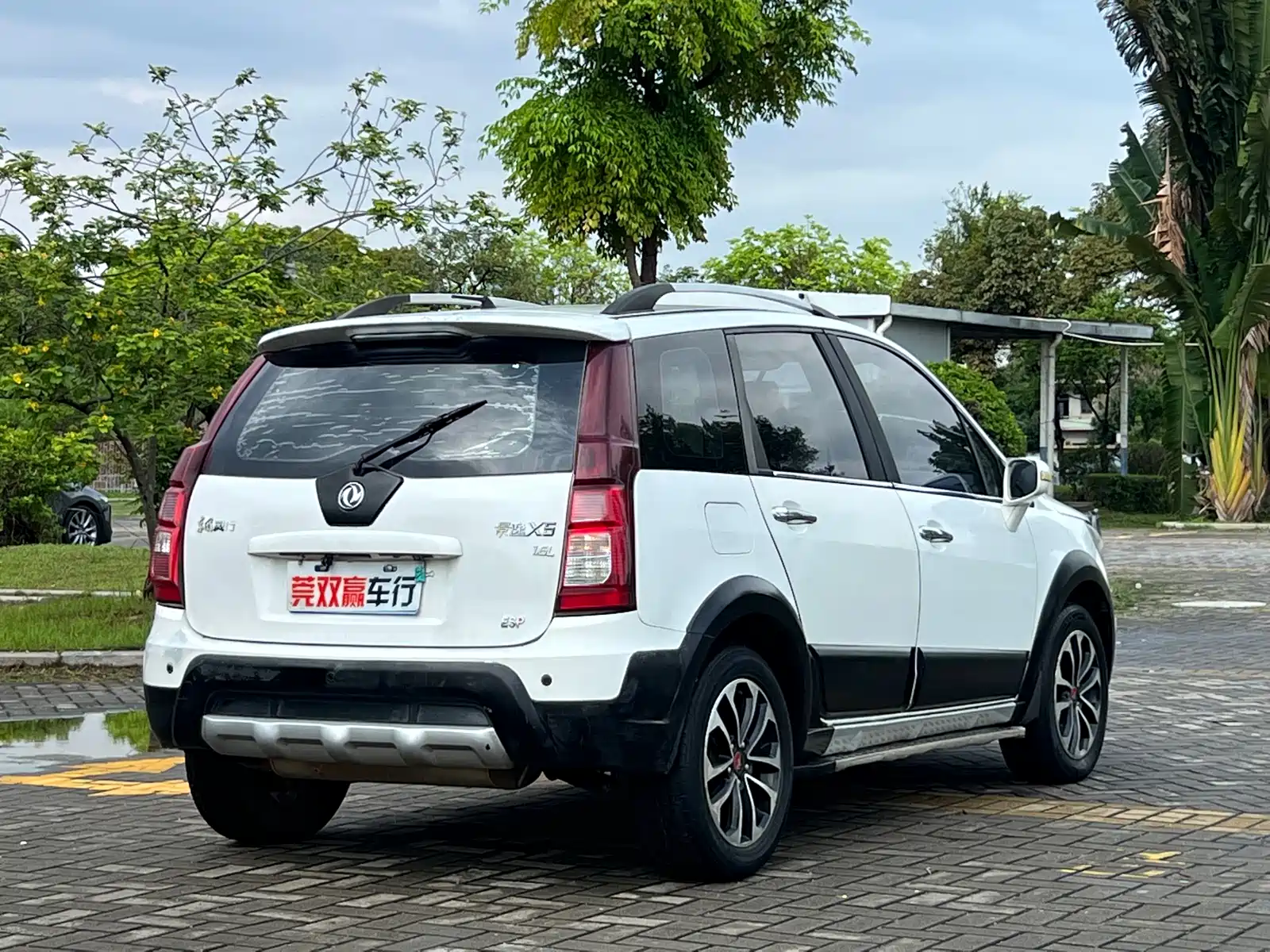 Фото 7 - Dongfeng Fengxing Jingyi X5