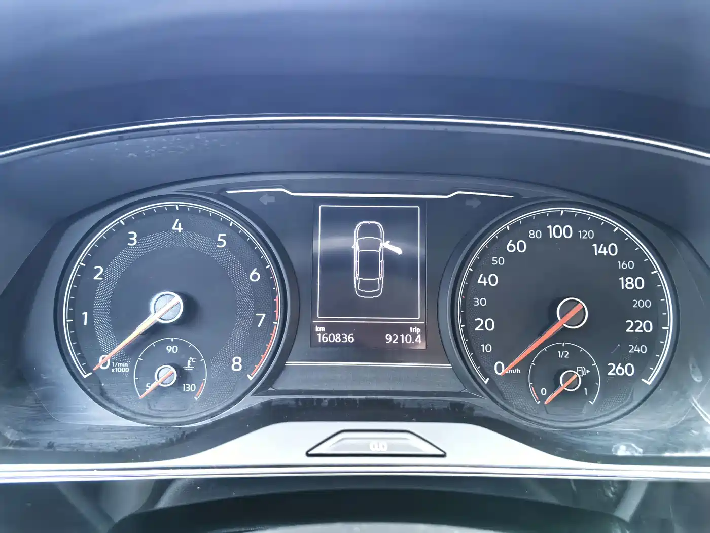 Фото 7 - Volkswagen Passat