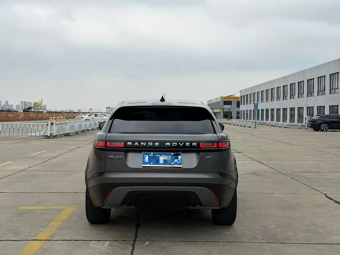 Land Rover Range Rover Velar 2017 P250 S фото 8