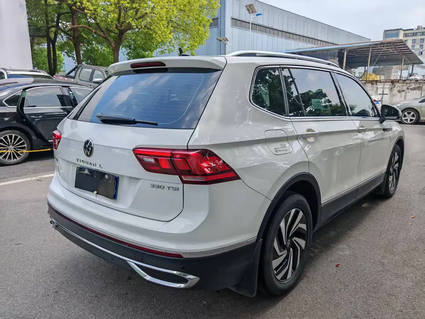 Volkswagen Tiguan L 2022 330TSI Automatic 2WD Smart Edition фото 5
