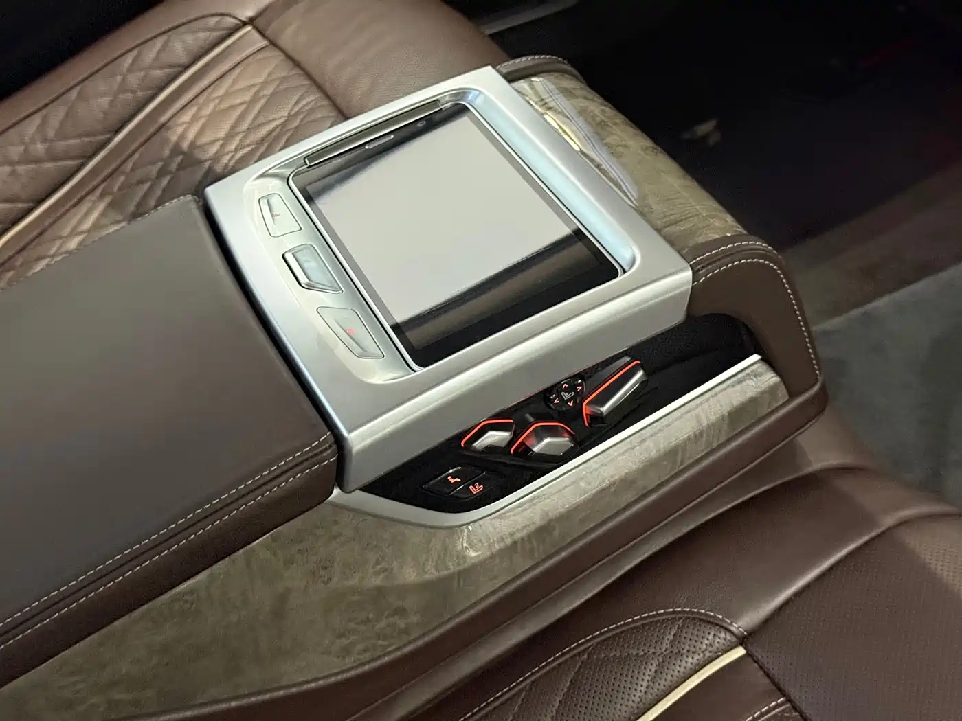 BMW 7 Series 2019 Facelift 740Li Leading Luxury Package фото 11