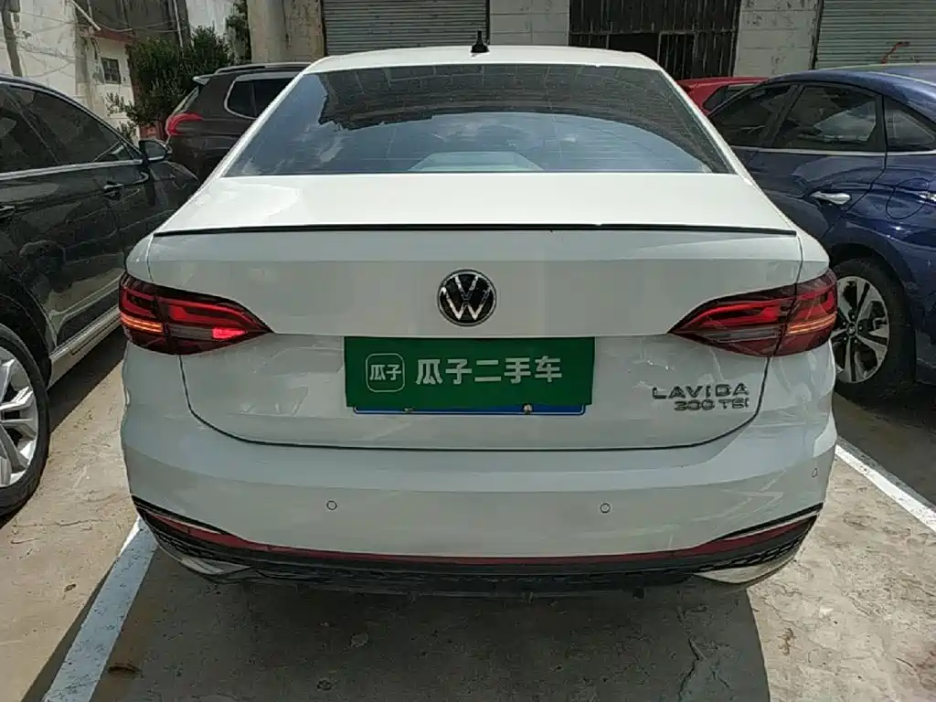 Фото 6 - Volkswagen Lavida