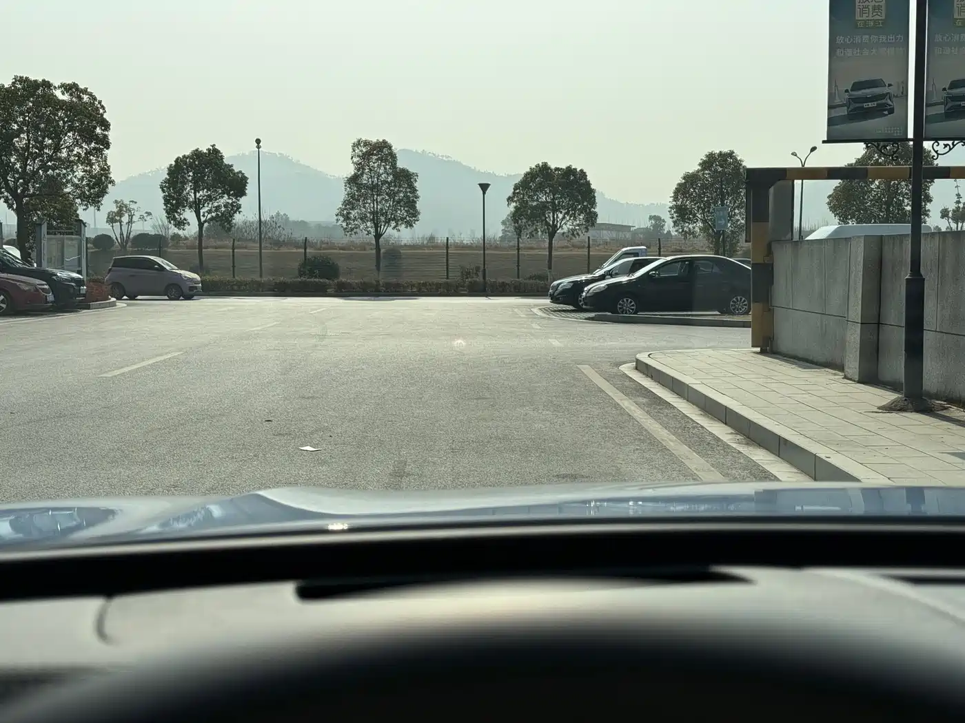 Volkswagen Tiguan L 2024 PRO 380TSI 4WD R-Line Premium Edition фото 11