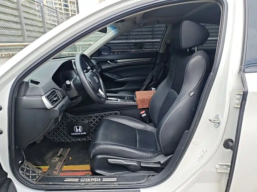 صورة 15 - Honda Inspire