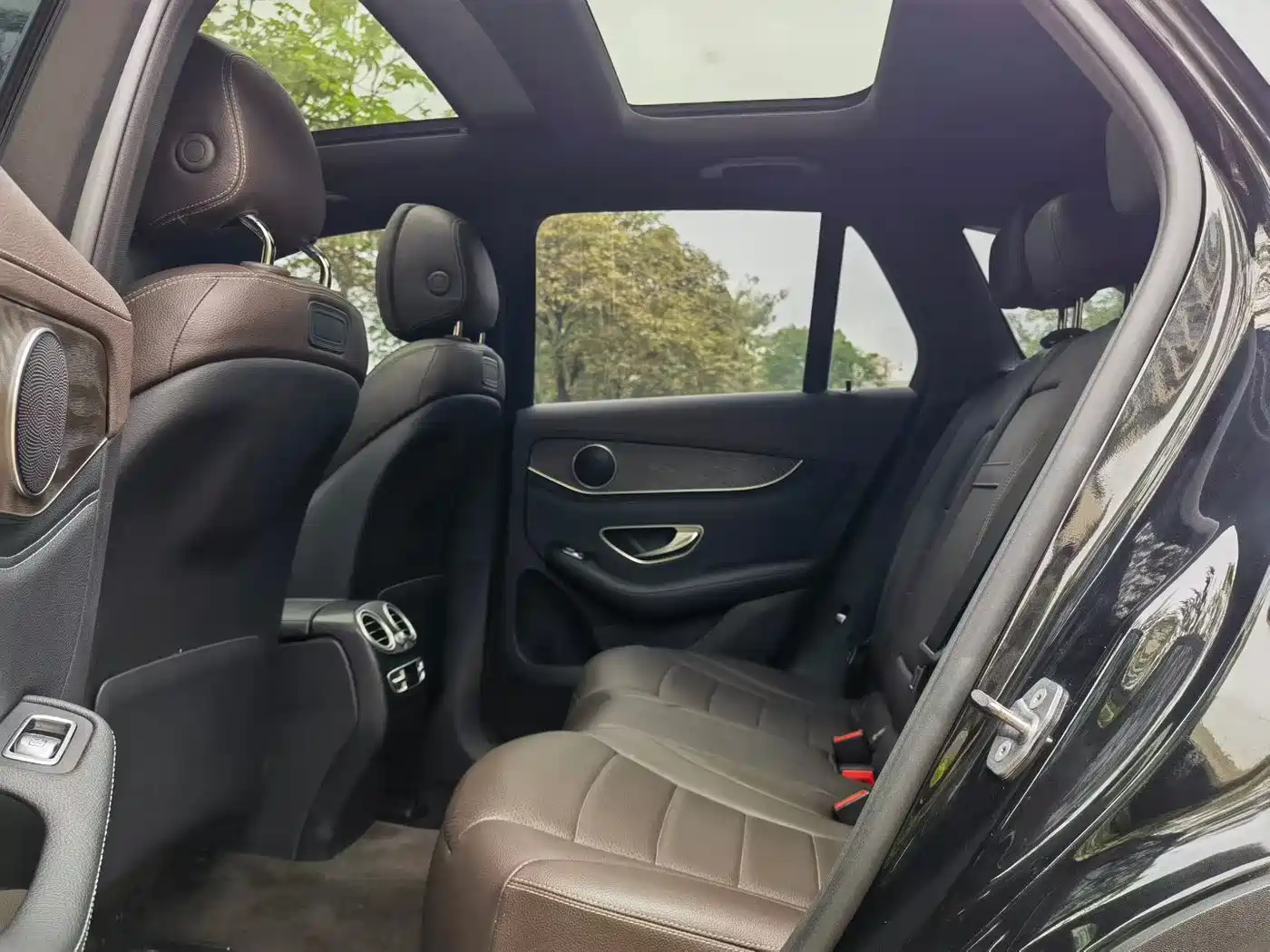Mercedes-Benz GLC 2018 GLC 300 4MATIC Dynamic фото 9