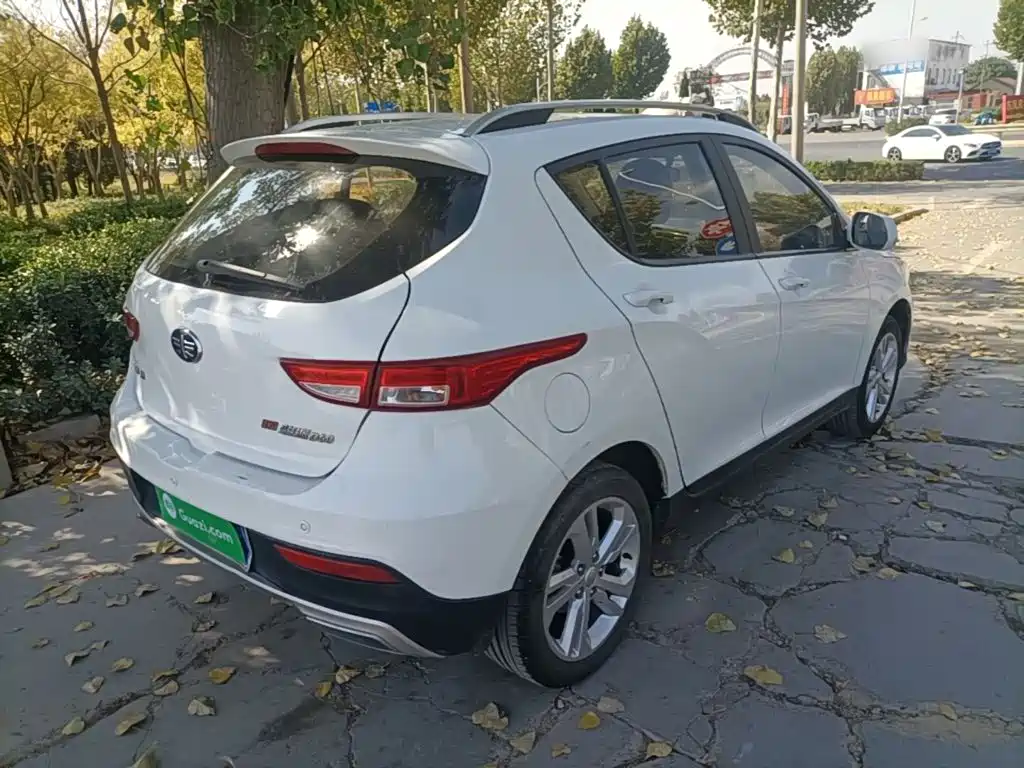 Фото 7 - FAW Junpai D60