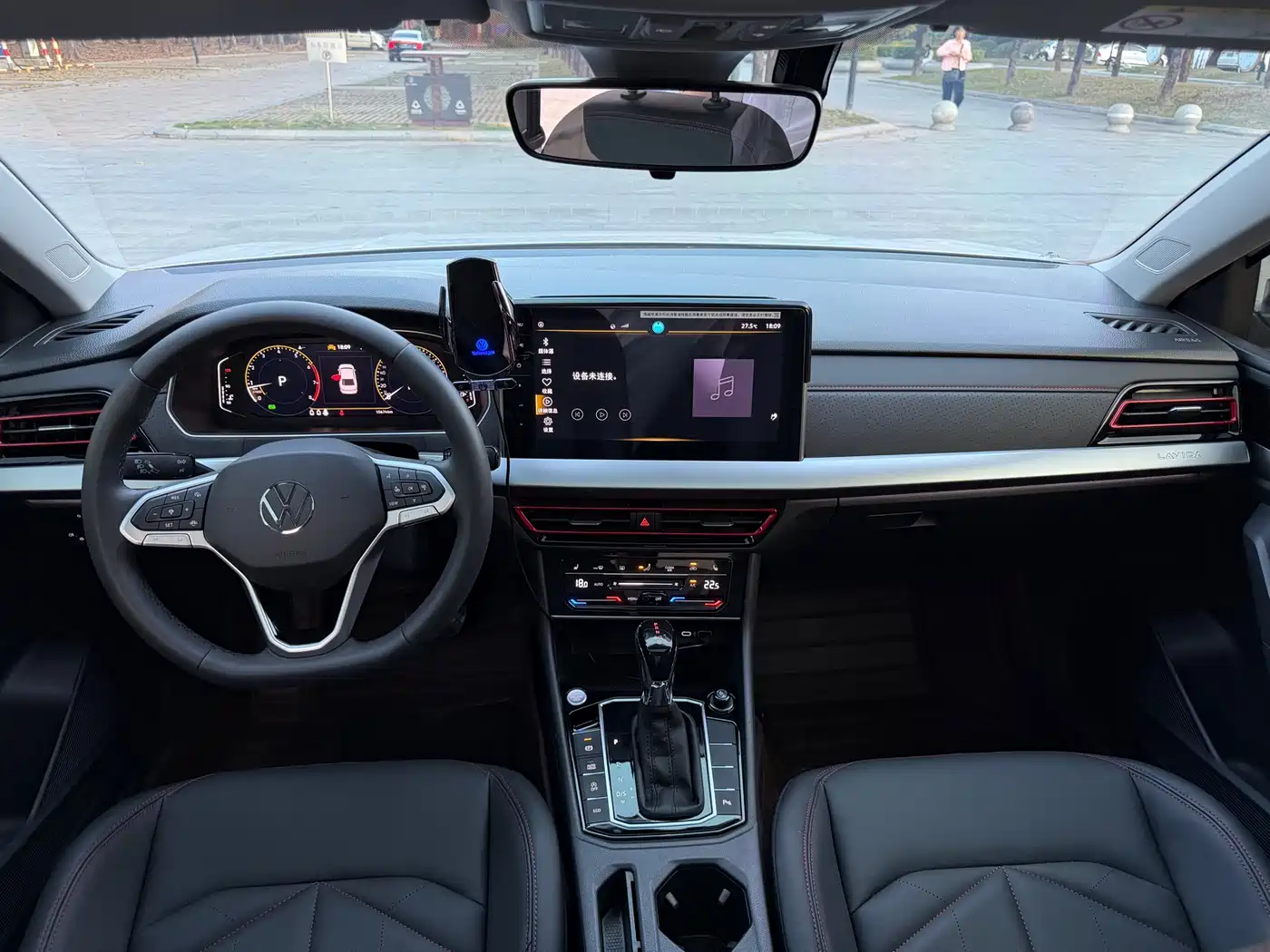 Volkswagen Lavida 2024 Model 300TSI DSG Starlight Leading Edition фото 13