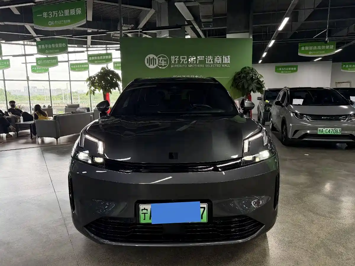 Lynk & Co 08 EM-P 2025 Model 120km Long Range Plus фото 2