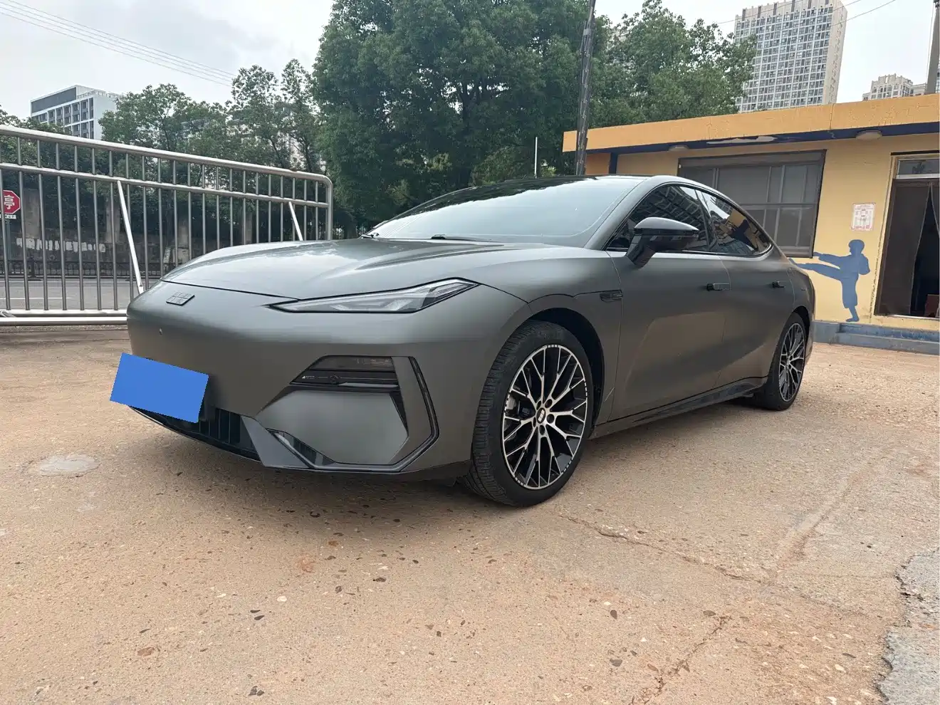 Geely Galaxy Galaxy E8 2024 2024 Model 550km RWD Soaring Dragon Edition