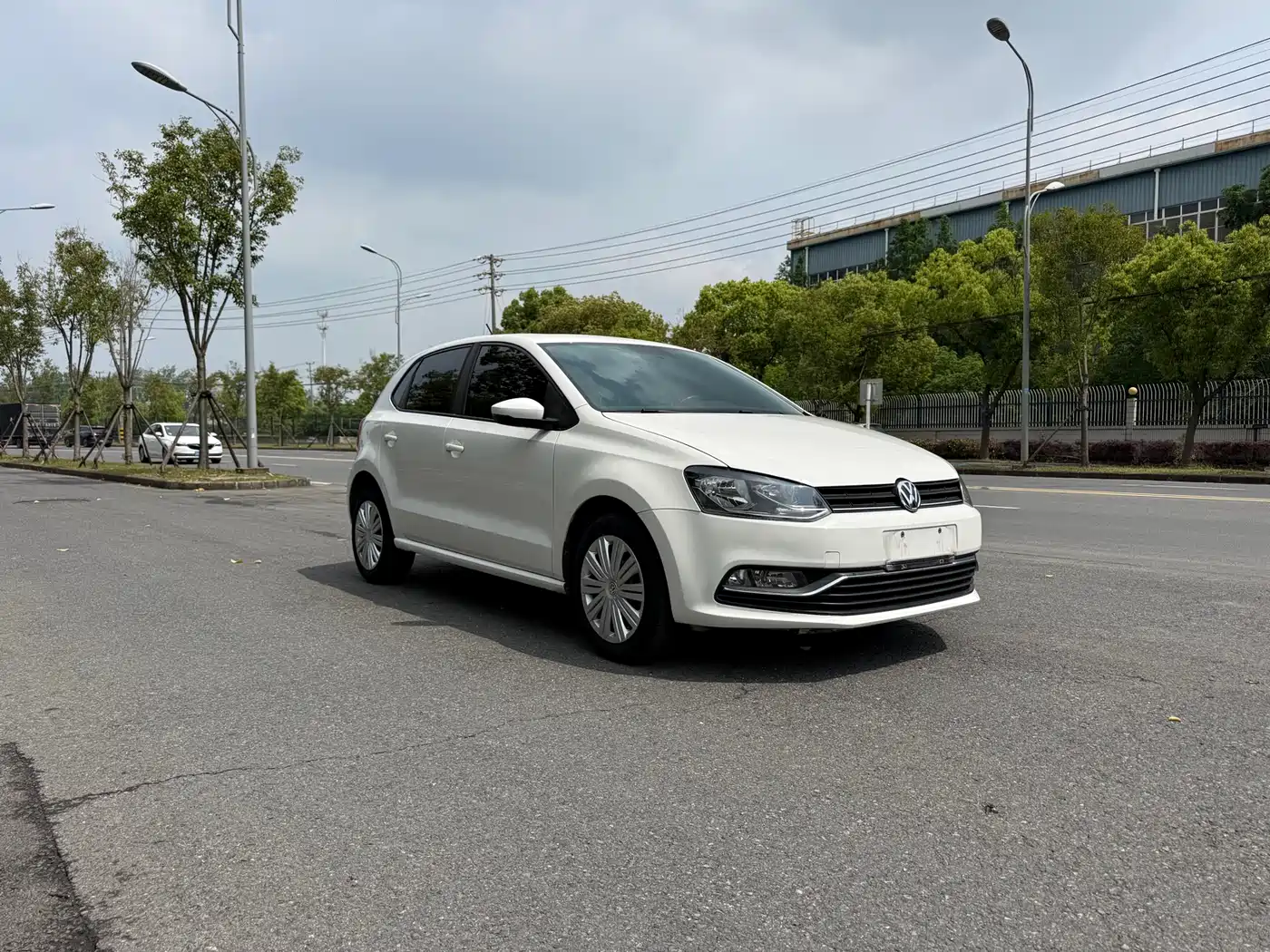 Volkswagen Polo 2016 1.6L Automatic Comfort фото 3