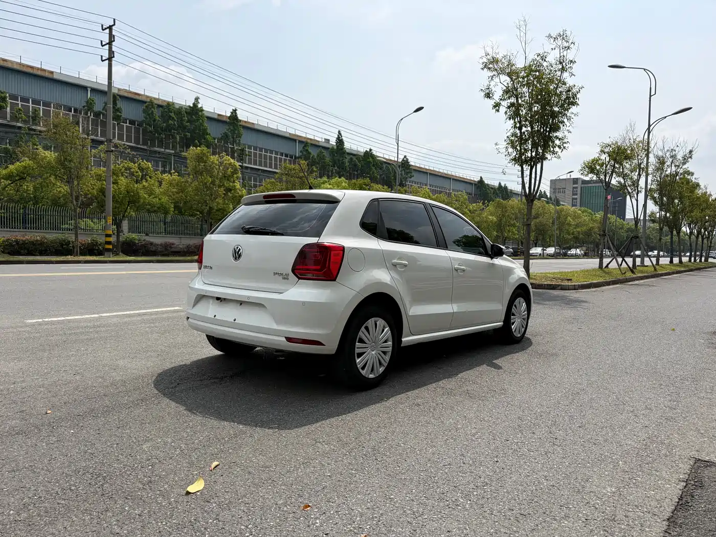 Volkswagen Polo 2016 1.6L Automatic Comfort фото 5