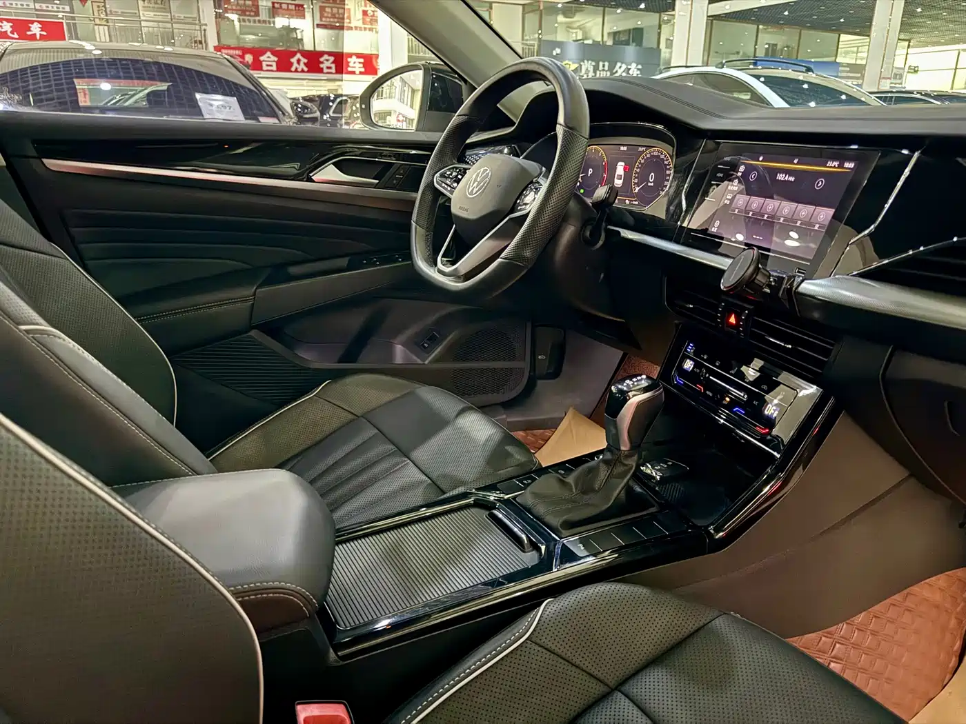Volkswagen Passat 2024 380TSI Elite Edition фото 7