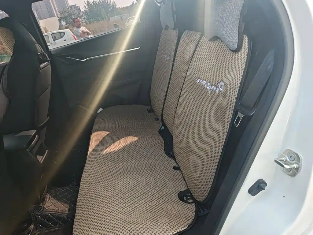Photo 15 - Changan X5 PLUS