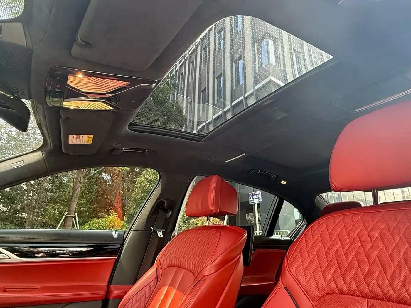 BMW 7 Series 2018 740Li xDrive Luxury M Sport Package Black Flame Edition фото 15