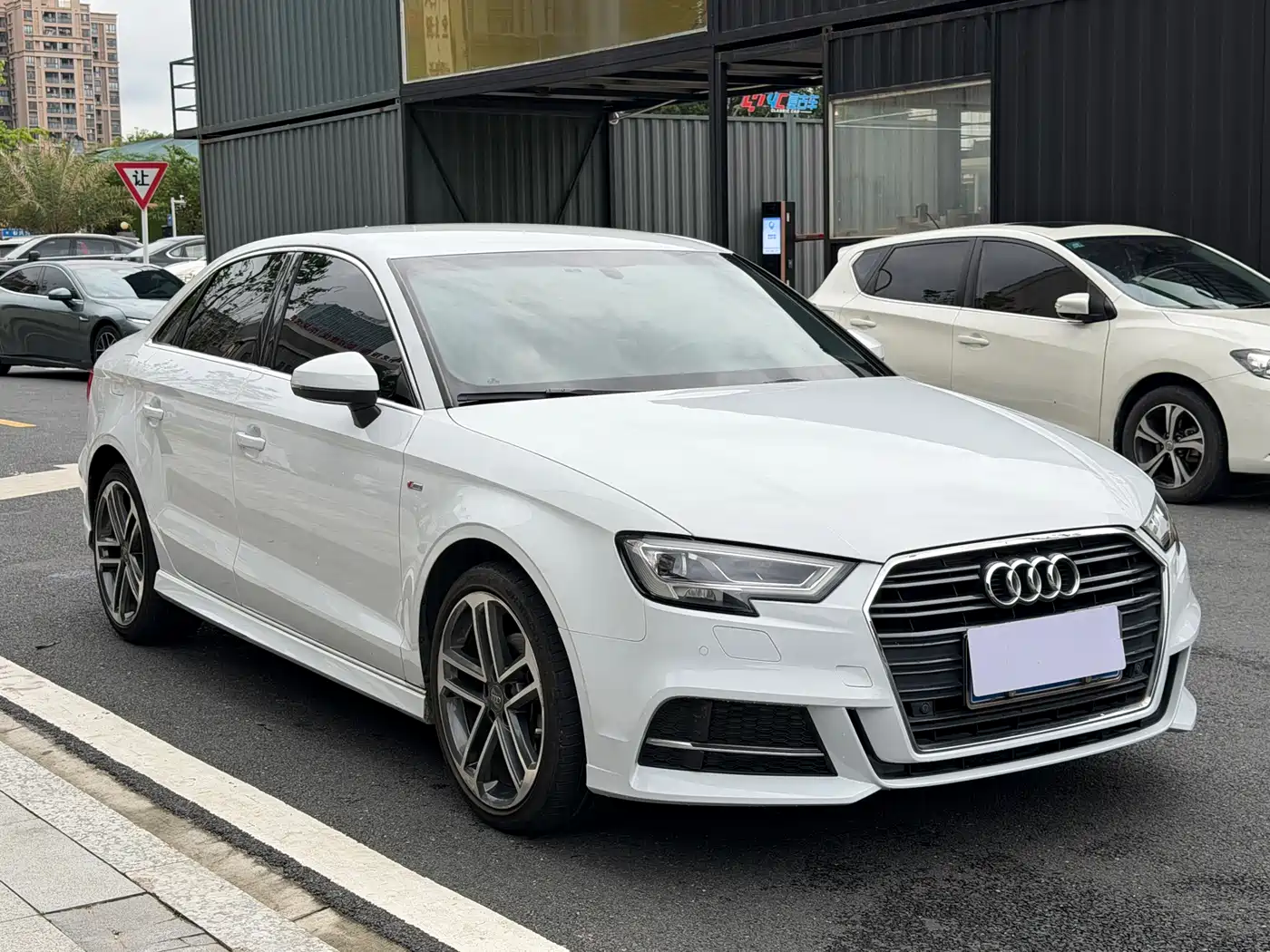 Audi A3 2018 30th Anniversary Limousine 35 TFSI Sport фото 3