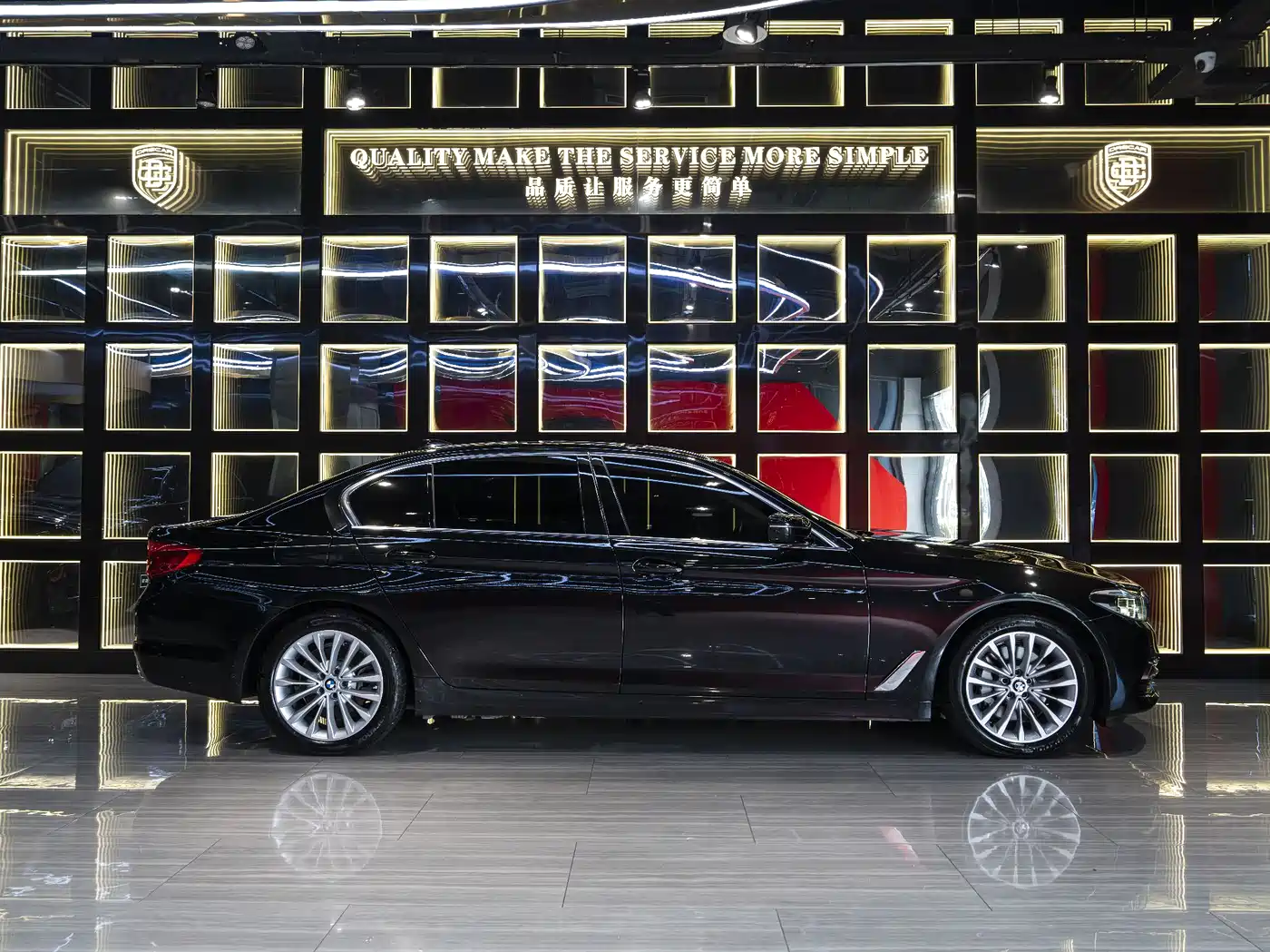BMW 5 Series New Energy 2020 530Le Luxury Package фото 7