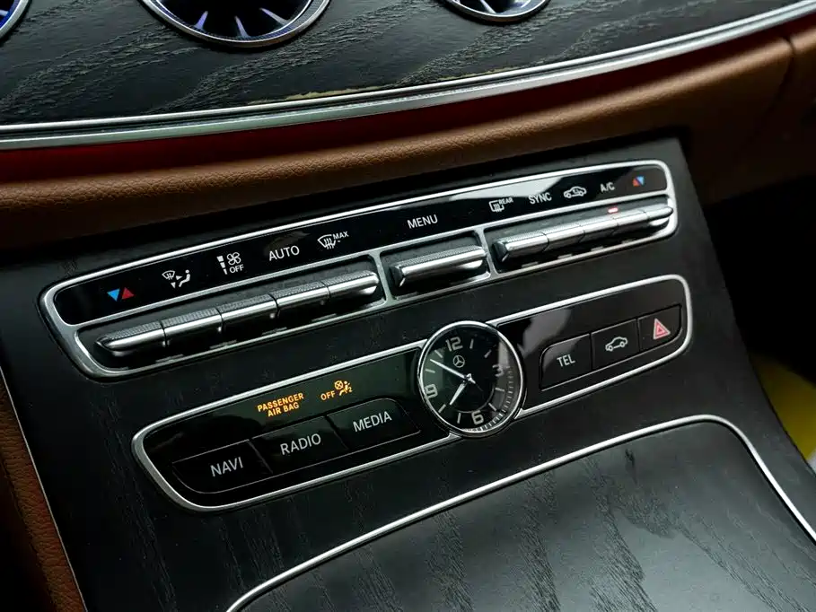 Mercedes-Benz E-Class (Import) 2020 E 260 4MATIC Coupe фото 15
