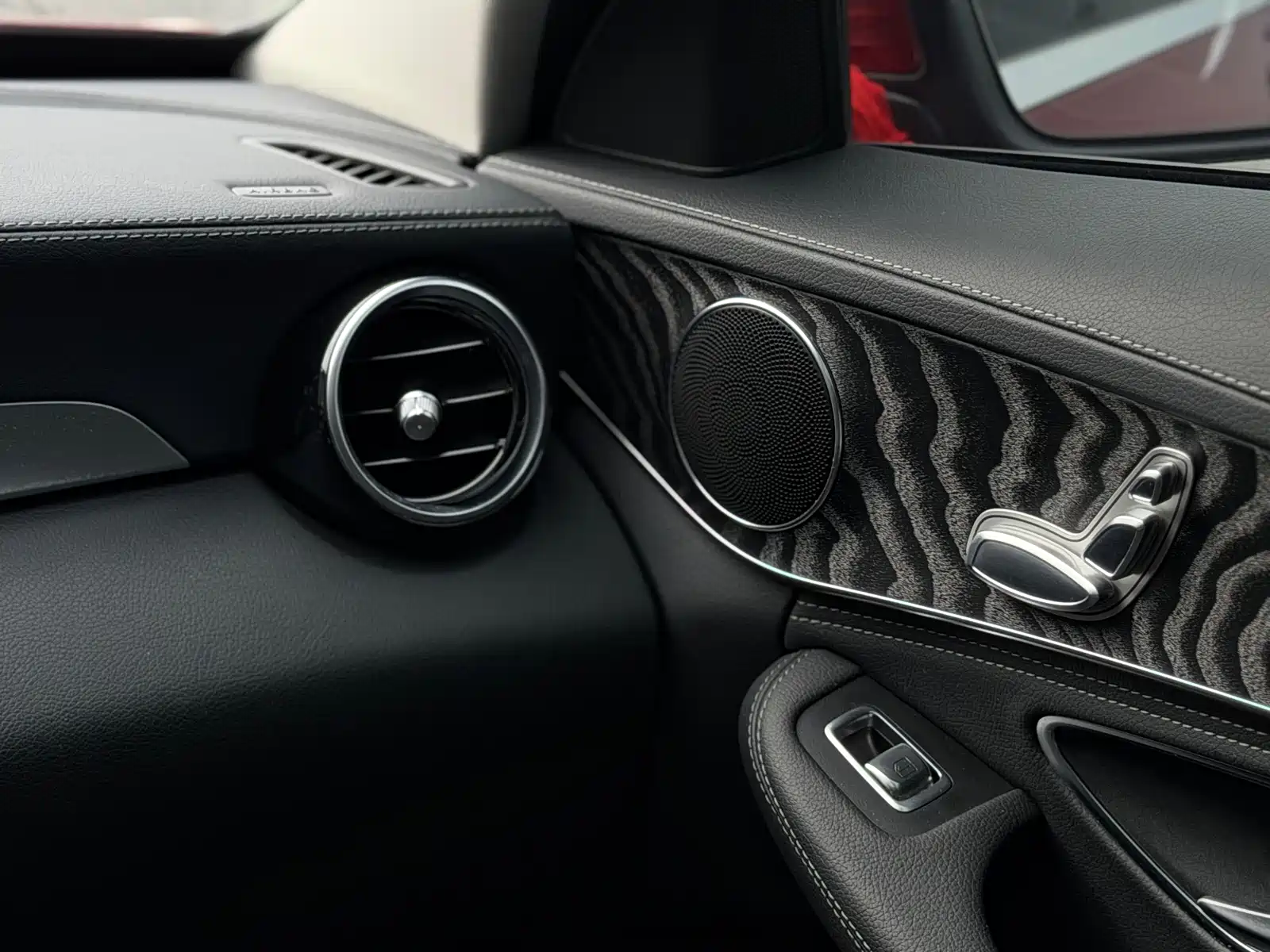 Фото 12 - Mercedes-Benz C-Class