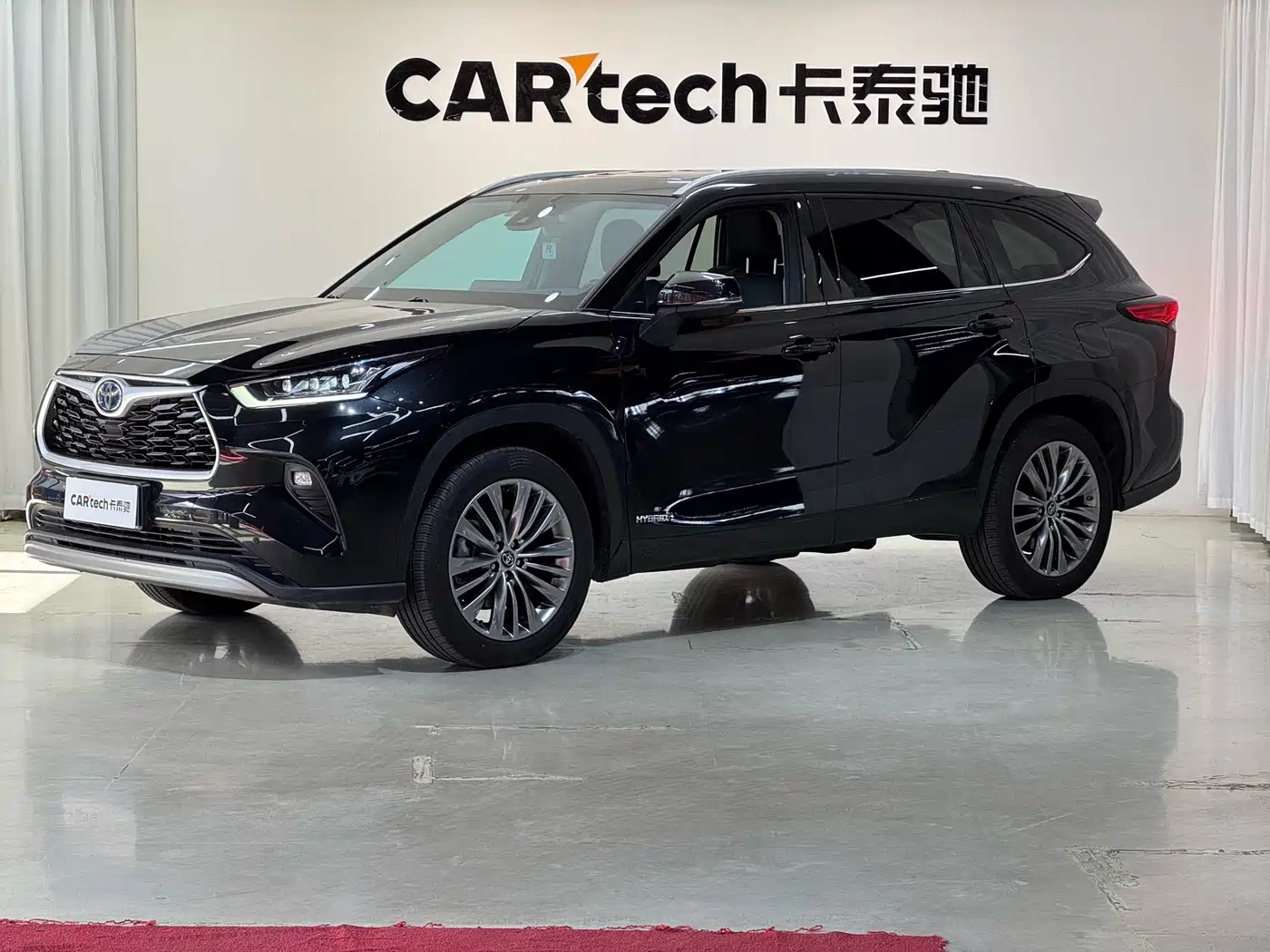 TOYOTA HIGHLANDER