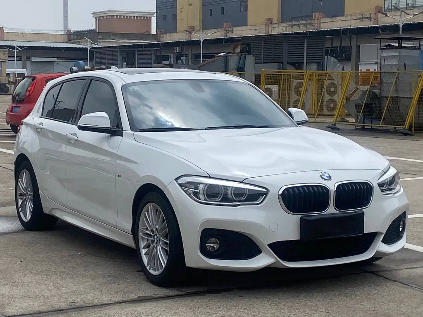 BMW 1 Series (Import) 2018 120i M Sport Package фото 3