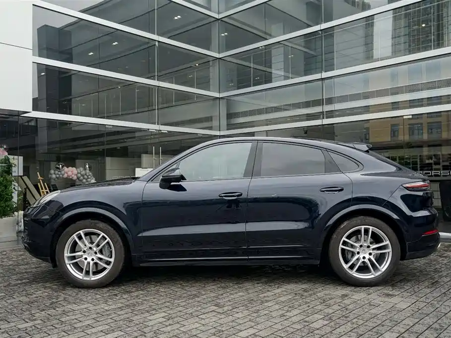 Porsche Cayenne 2020 Cayenne S Coupé 2.9T фото 2