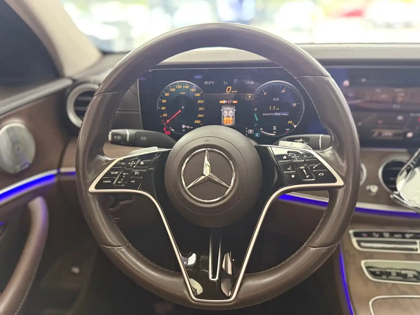 Mercedes-Benz E-Class 2022 E 300 L Luxury фото 12