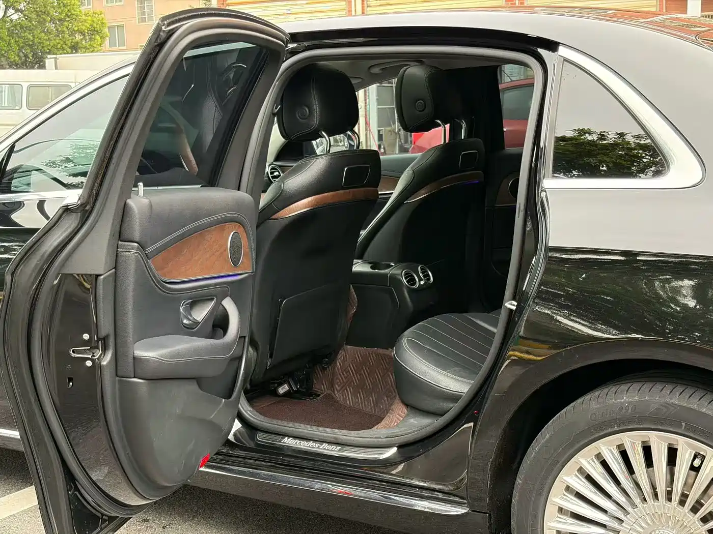 Mercedes-Benz E-Class 2016 E 300 L Fashion Type фото 6