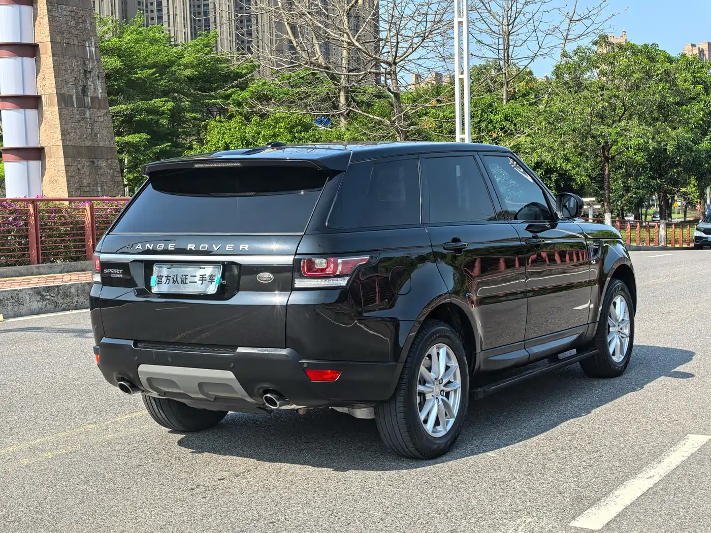 Land Rover Range Rover Sport 2016 Model 3.0 SC V6 SE фото 10