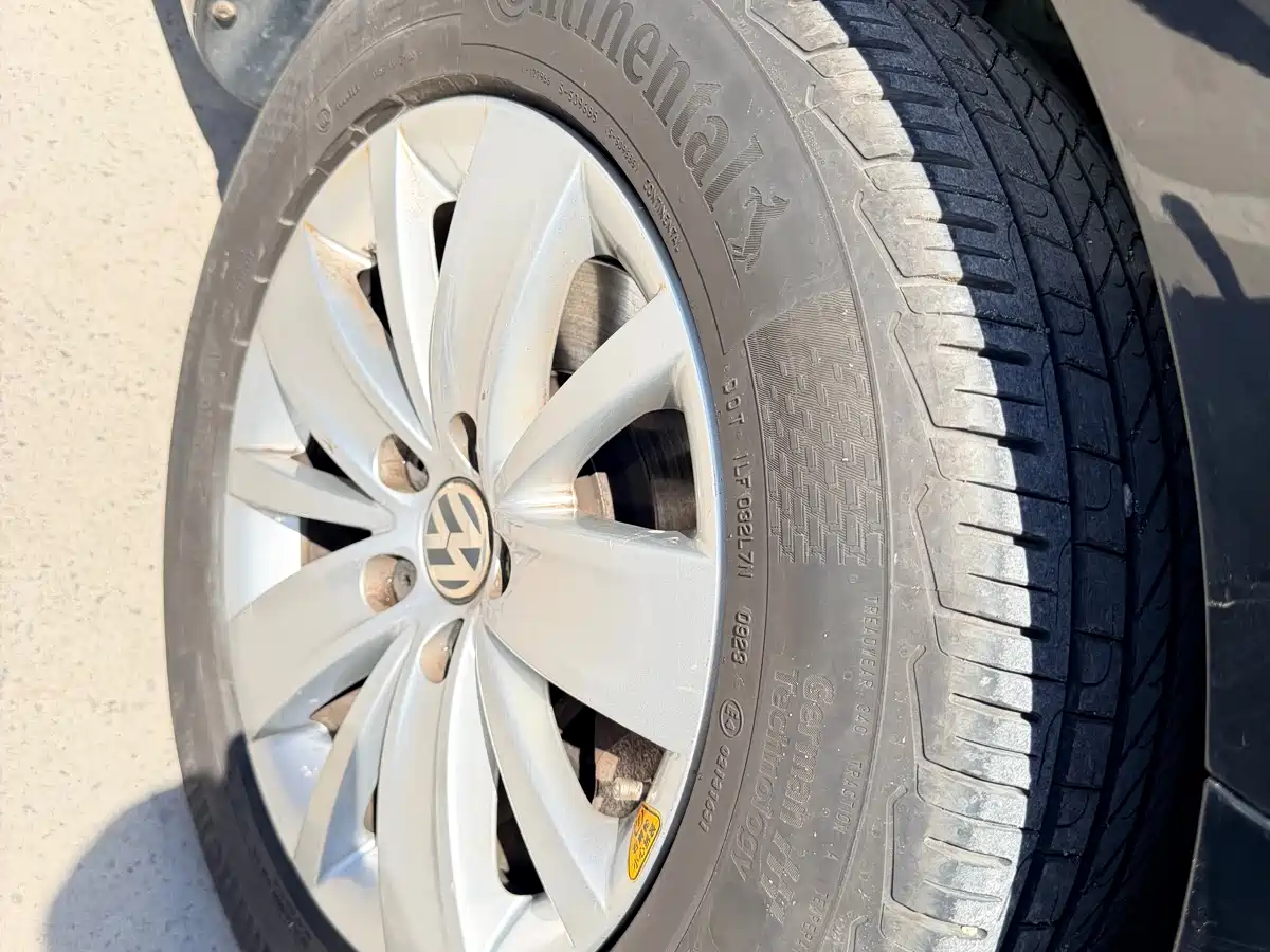 Volkswagen Sharan 2012 2.0TSI Standard Type Euro IV фото 17