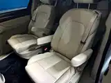 Photo 10 - Buick GL8