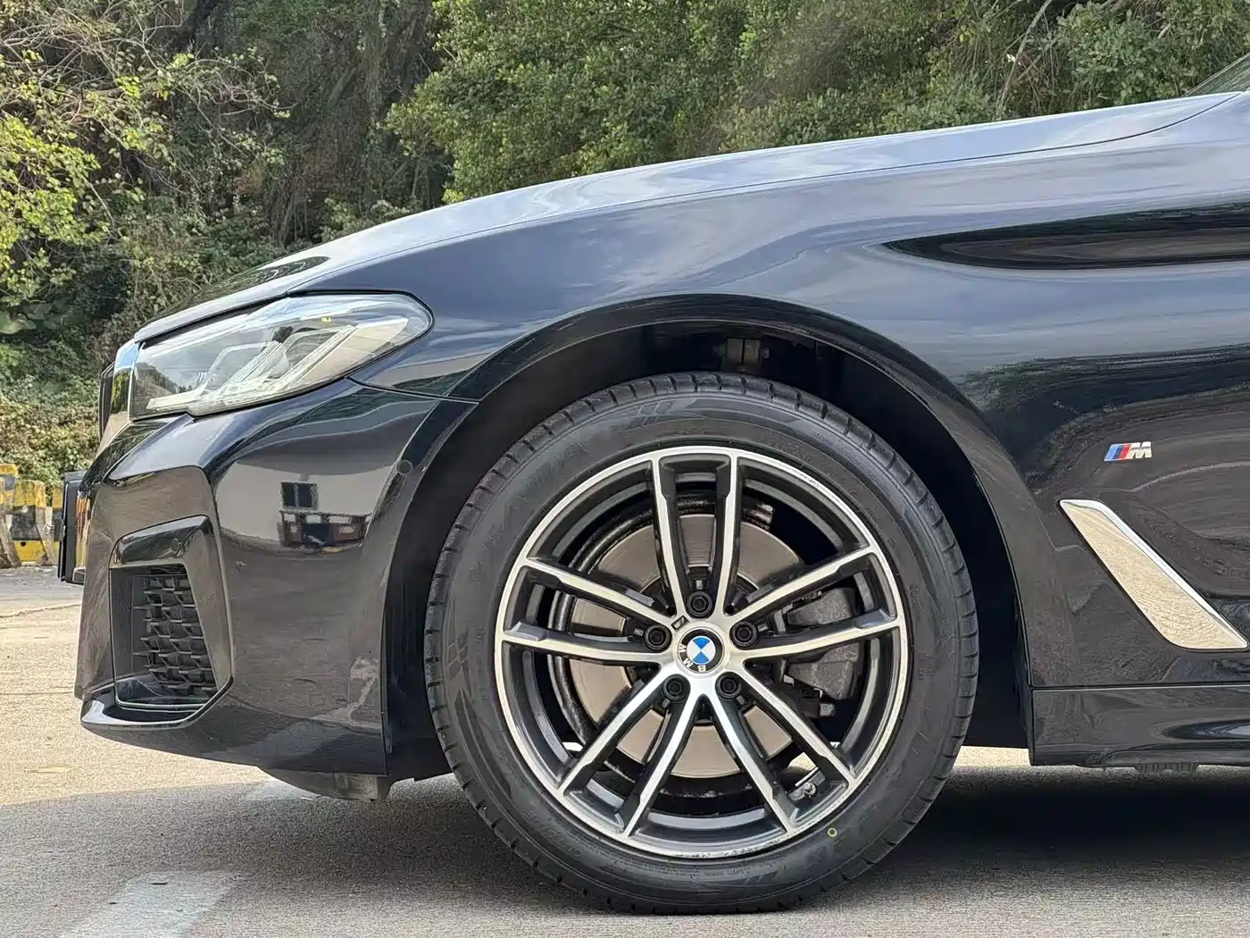BMW 5 Series 2022 525Li M Sport Package фото 9