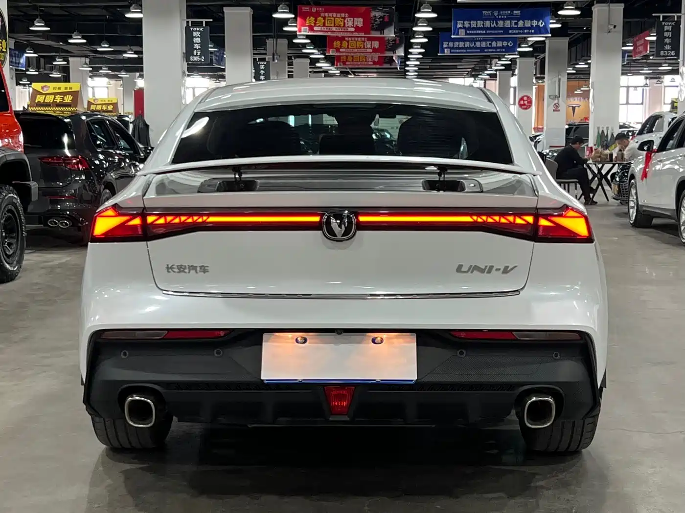 CHANGAN UNI-V