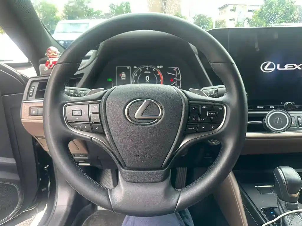 Lexus ES, миниатюра 9