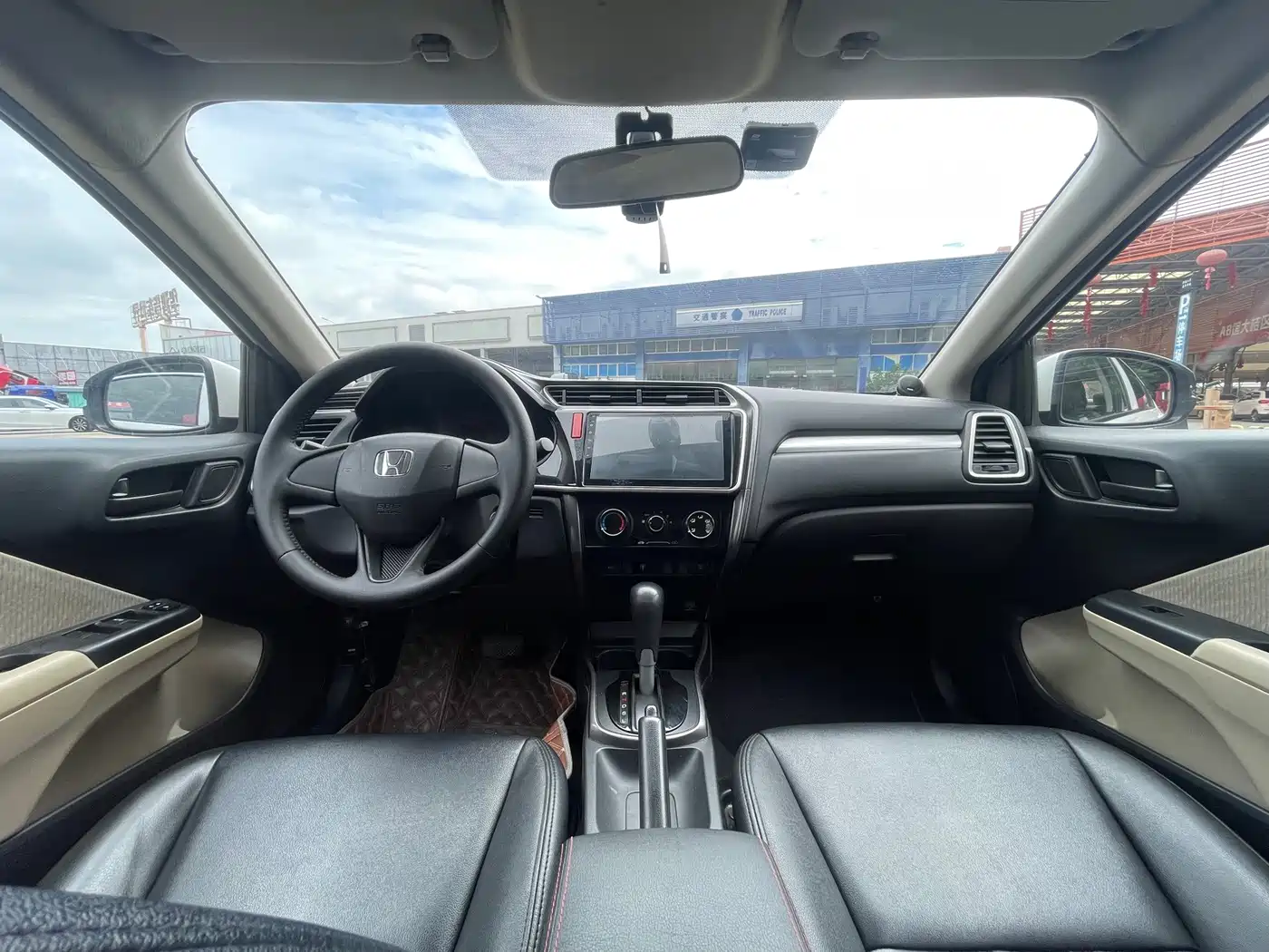 Honda Greiz 2017 2016 1.5L CVT Classic Edition