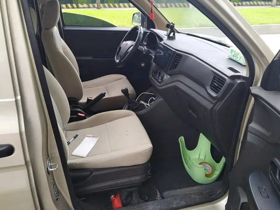 Wuling Motors Wuling Hongguang V 2026 2022 1.5L Power Take Edition Electric Power Steering LAR