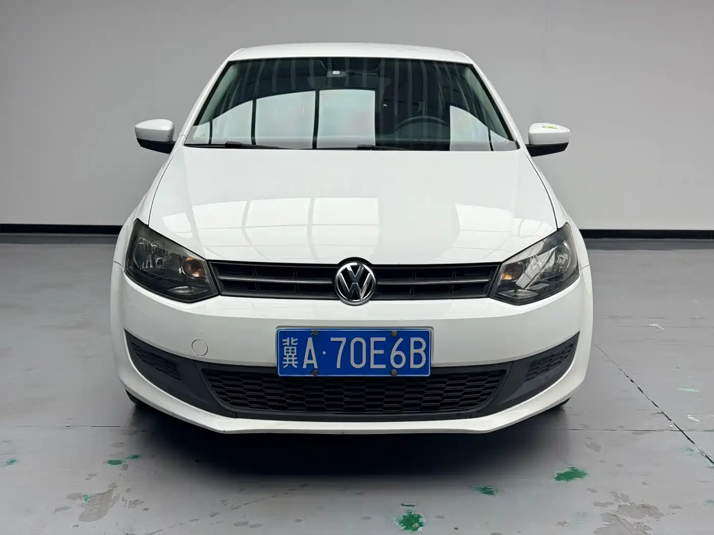 Volkswagen Polo 2013 1.4L Manual Trend Edition фото 2