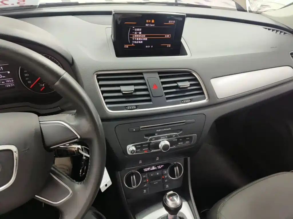 Фото 13 - Audi Q3